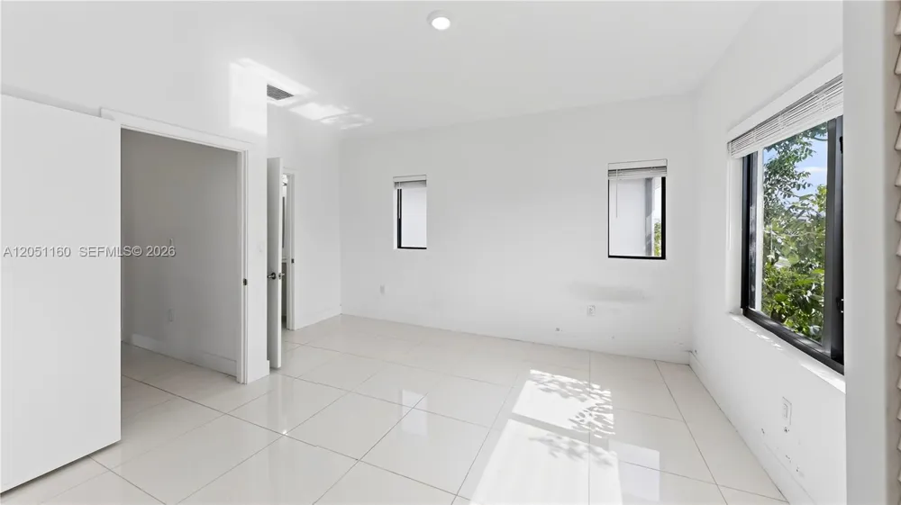 205 NW 12th Ct Florida City, FL 33034