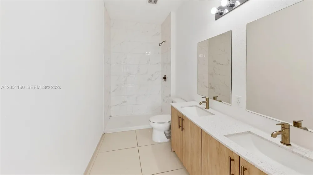 205 NW 12th Ct Florida City, FL 33034