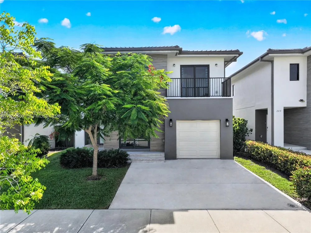 205 NW 12th Ct Florida City, FL 33034