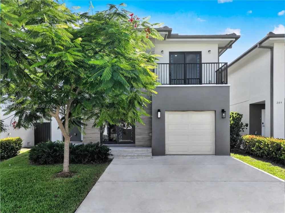 205 NW 12th Ct Florida City, FL 33034