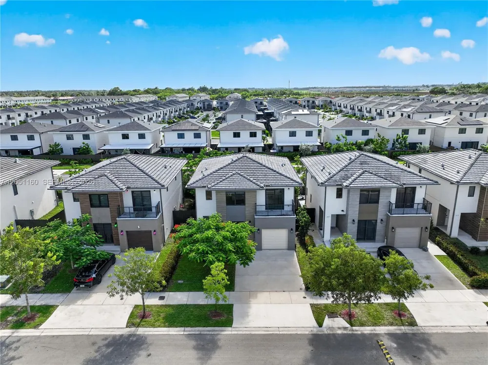 205 NW 12th Ct Florida City, FL 33034