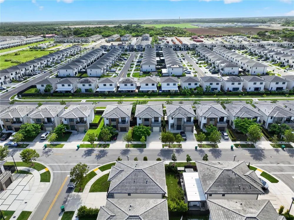 205 NW 12th Ct Florida City, FL 33034