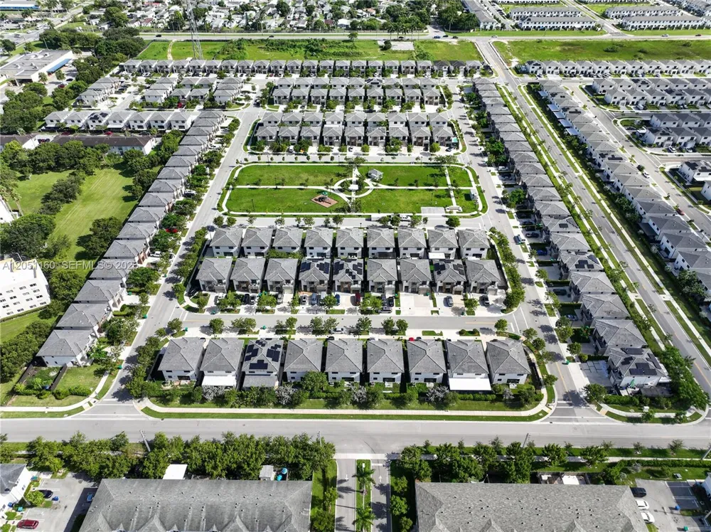 205 NW 12th Ct Florida City, FL 33034