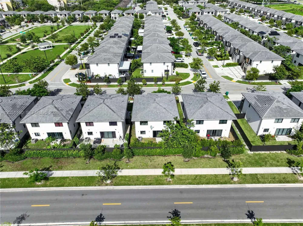 205 NW 12th Ct Florida City, FL 33034