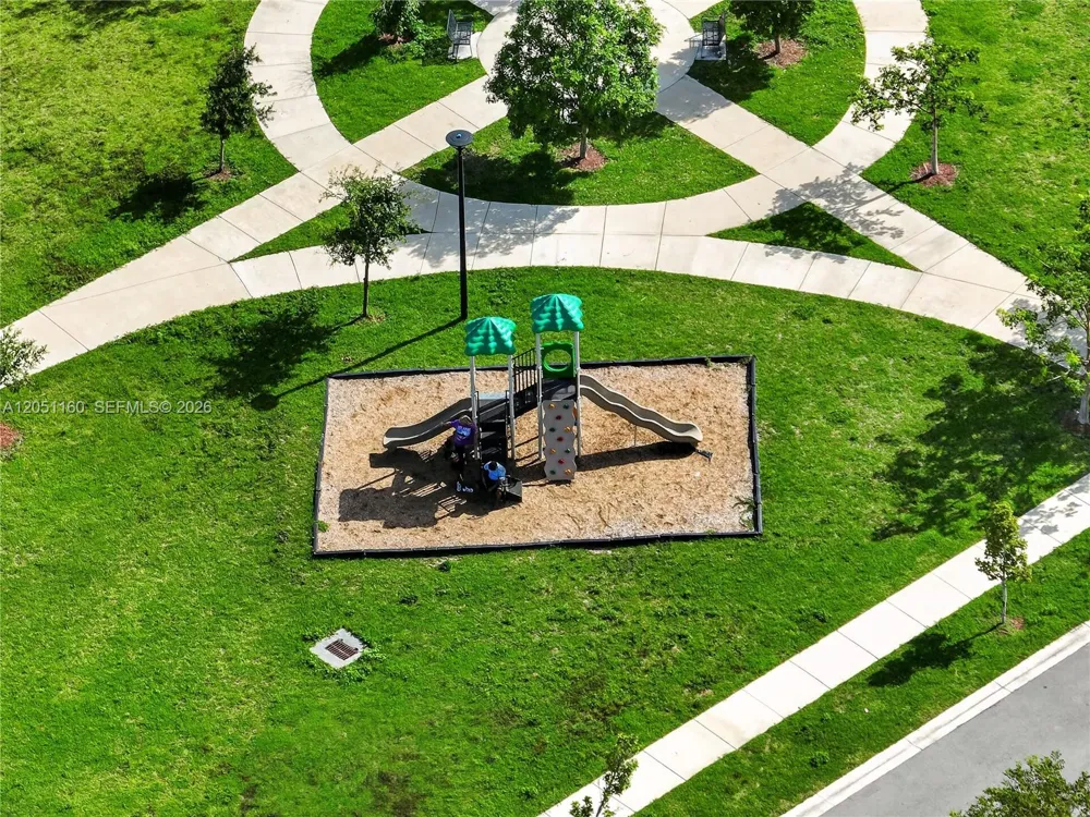 205 NW 12th Ct Florida City, FL 33034