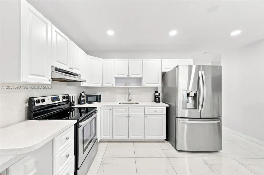 5632 SW 36th Ct West Park, FL 33023