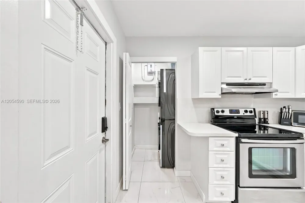 5632 SW 36th Ct West Park, FL 33023
