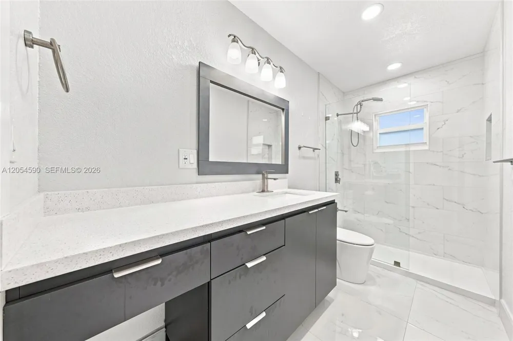 5632 SW 36th Ct West Park, FL 33023
