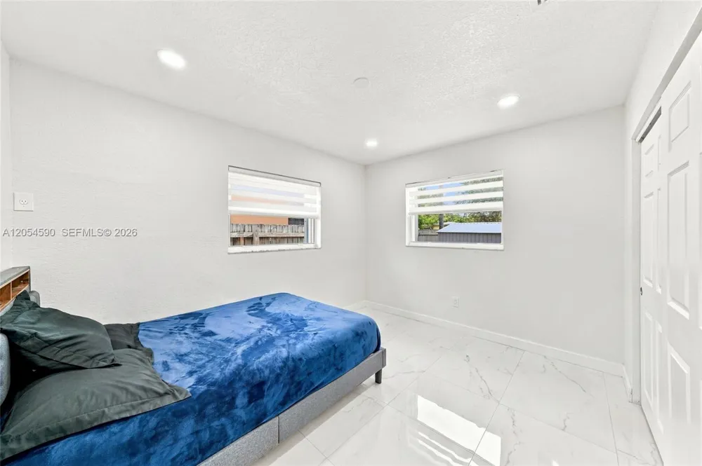 5632 SW 36th Ct West Park, FL 33023