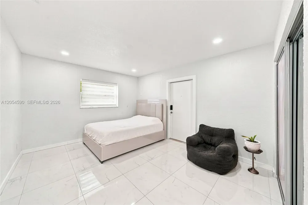 5632 SW 36th Ct West Park, FL 33023