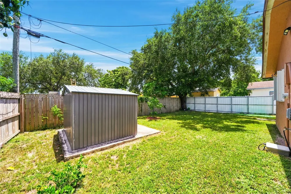 5632 SW 36th Ct West Park, FL 33023