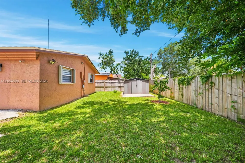 5632 SW 36th Ct West Park, FL 33023