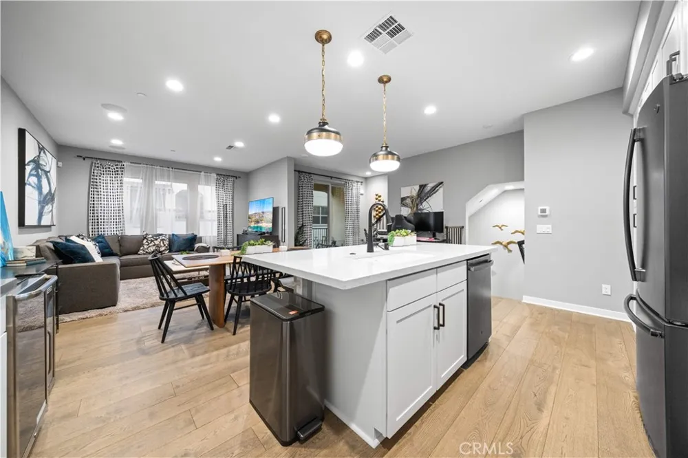 207 Winterbrook Lake Forest, CA 92610