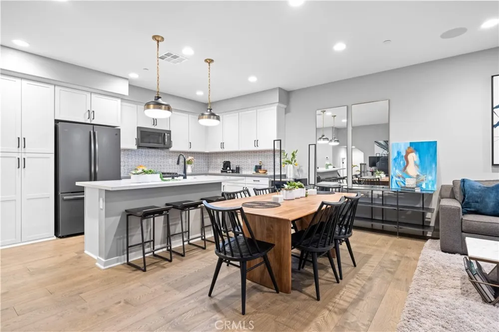 207 Winterbrook Lake Forest, CA 92610