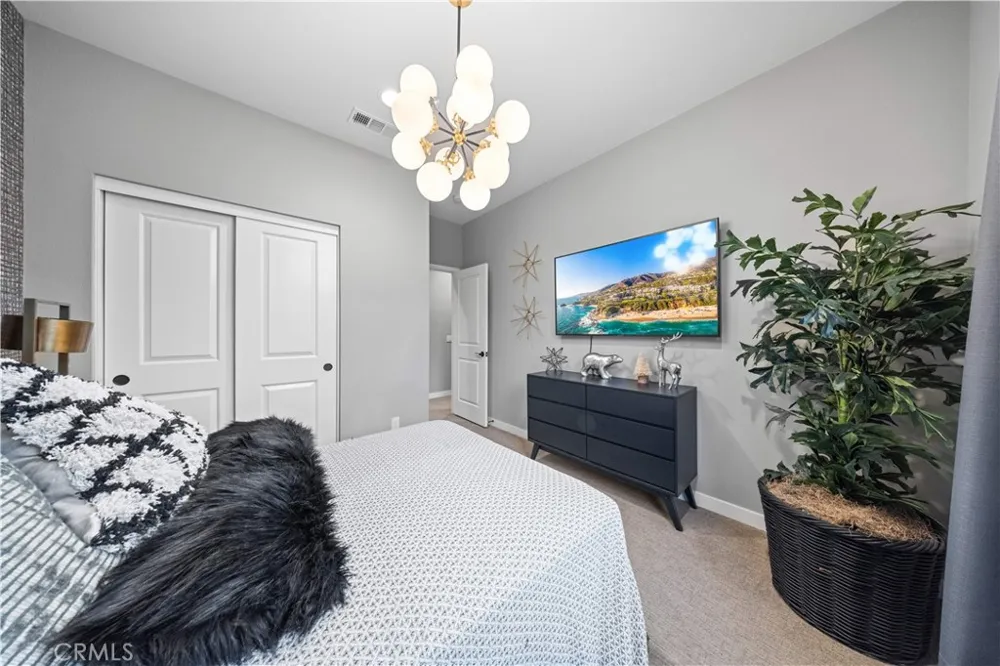207 Winterbrook Lake Forest, CA 92610