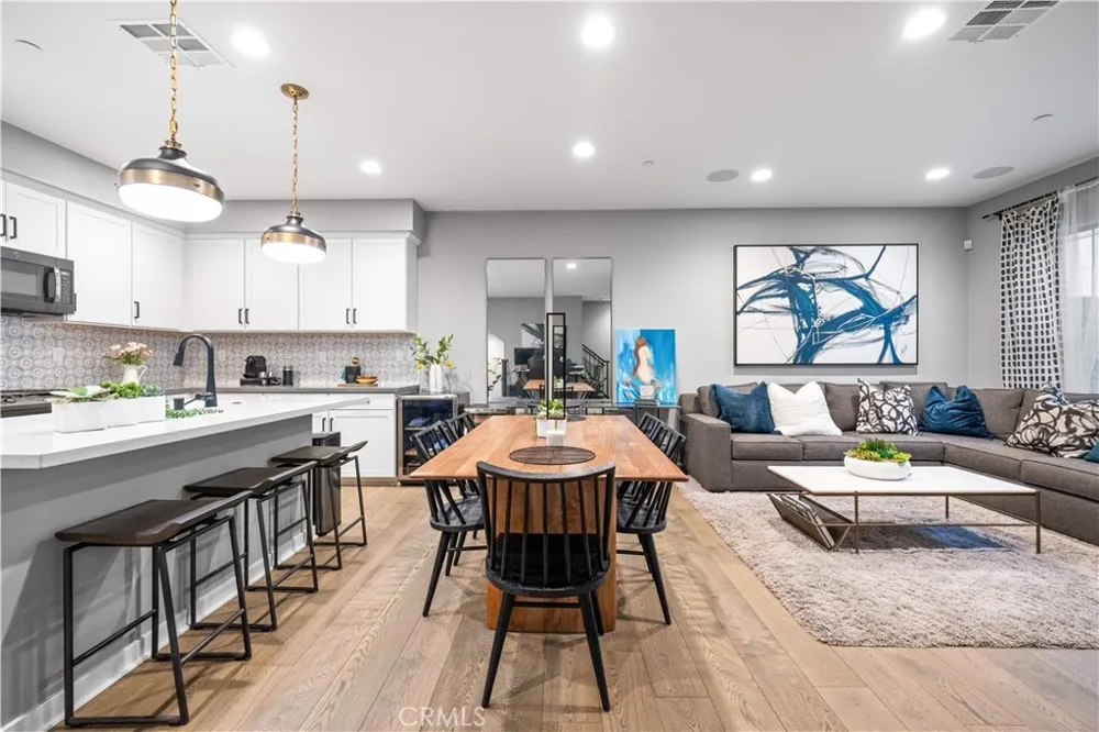 207 Winterbrook Lake Forest, CA 92610