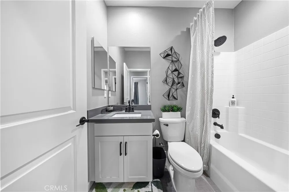 207 Winterbrook Lake Forest, CA 92610