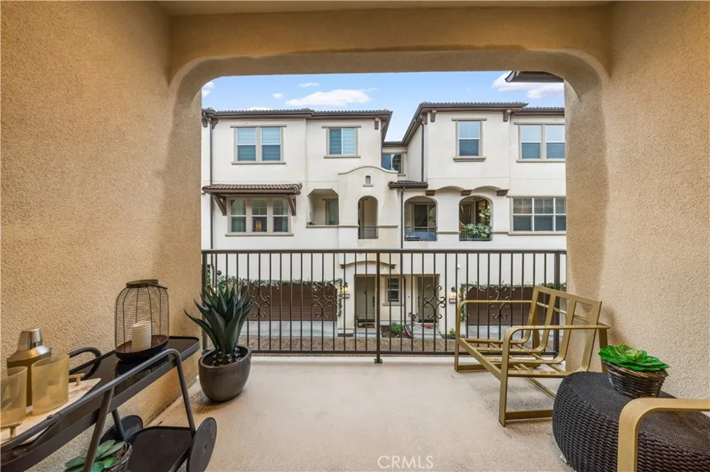 207 Winterbrook Lake Forest, CA 92610