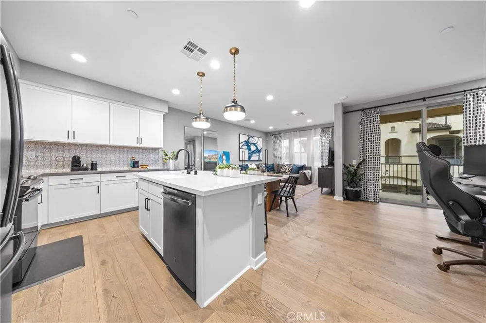 207 Winterbrook Lake Forest, CA 92610