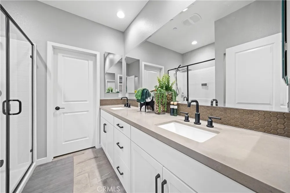 207 Winterbrook Lake Forest, CA 92610