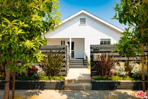 653 Vernon Avenue