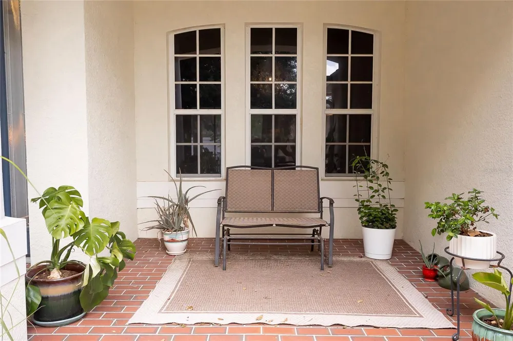 307 CARRIAGE OAK PL Seffner, FL 33584