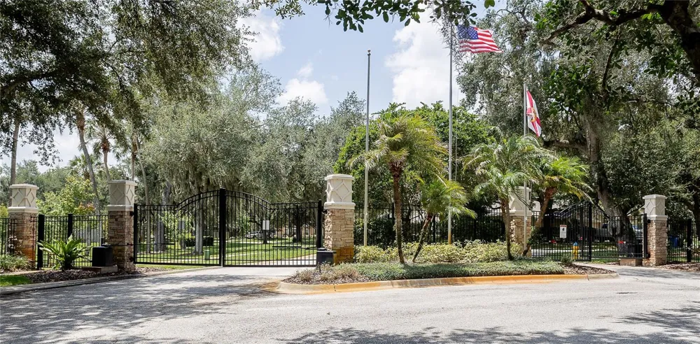 307 CARRIAGE OAK PL Seffner, FL 33584
