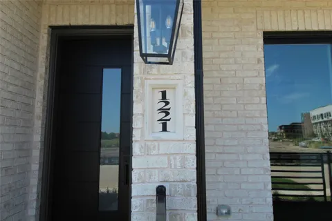 1221 Doris May Drive