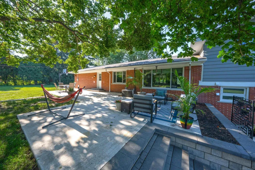 41306 Llewelyn Court Northville City, MI 48167