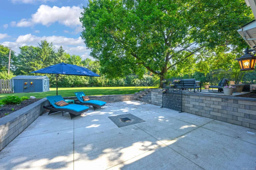 41306 Llewelyn Court Northville City, MI 48167