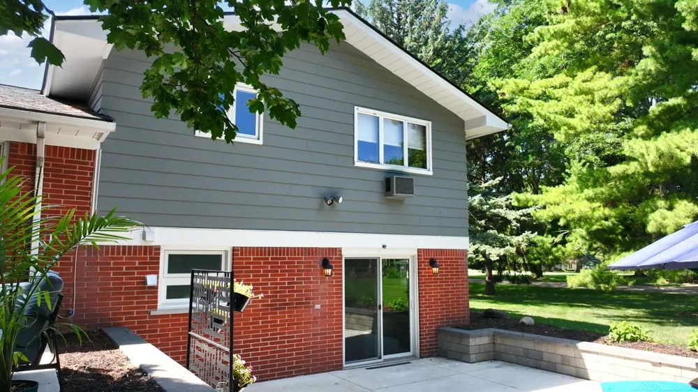 41306 Llewelyn Court Northville City, MI 48167