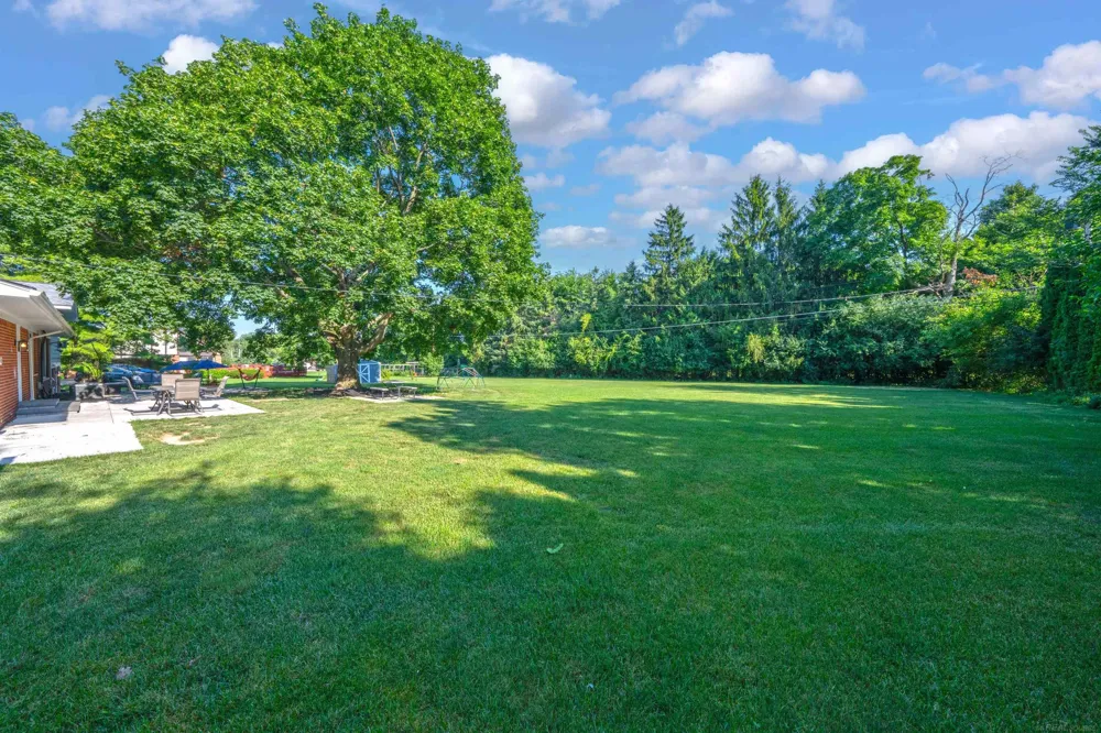 41306 Llewelyn Court Northville City, MI 48167