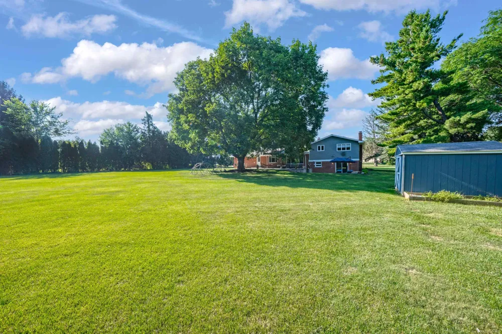 41306 Llewelyn Court Northville City, MI 48167