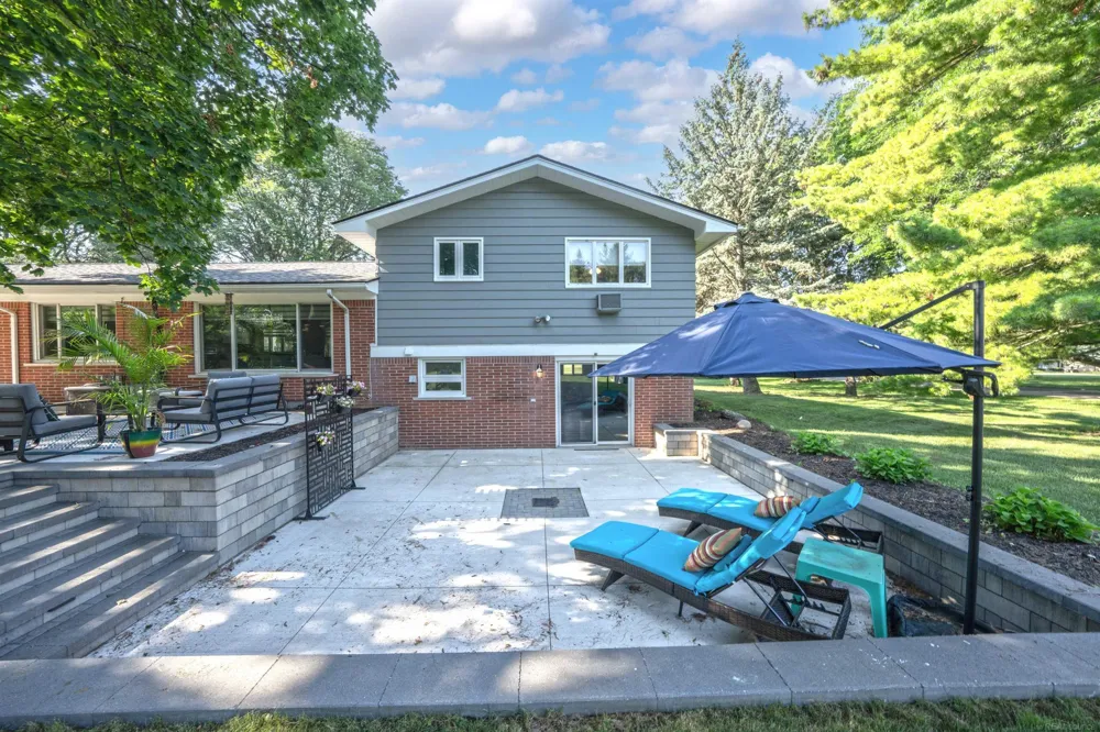 41306 Llewelyn Court Northville City, MI 48167