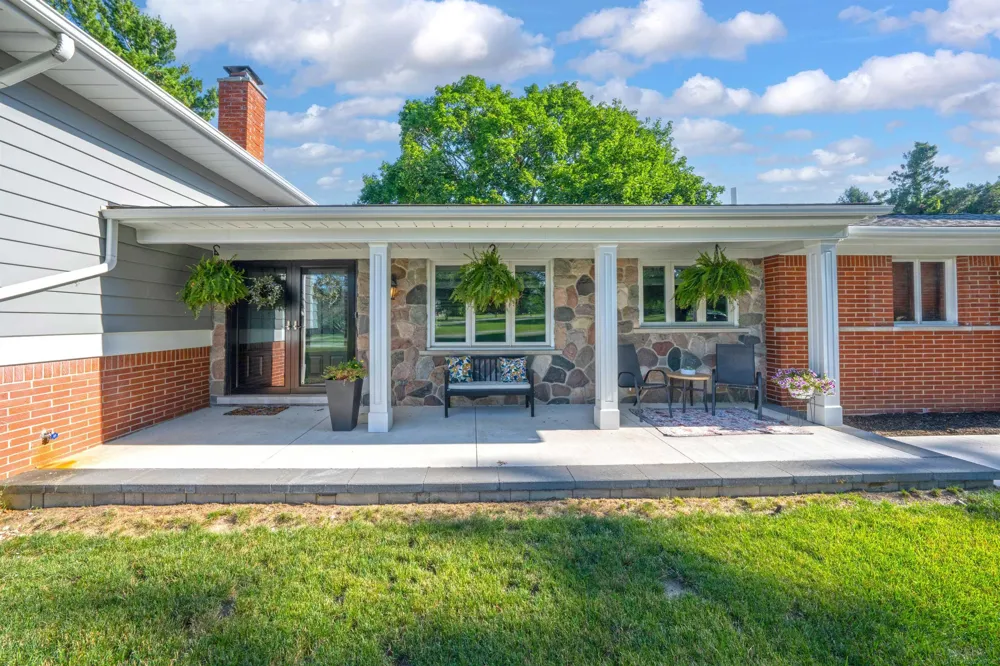 41306 Llewelyn Court Northville City, MI 48167