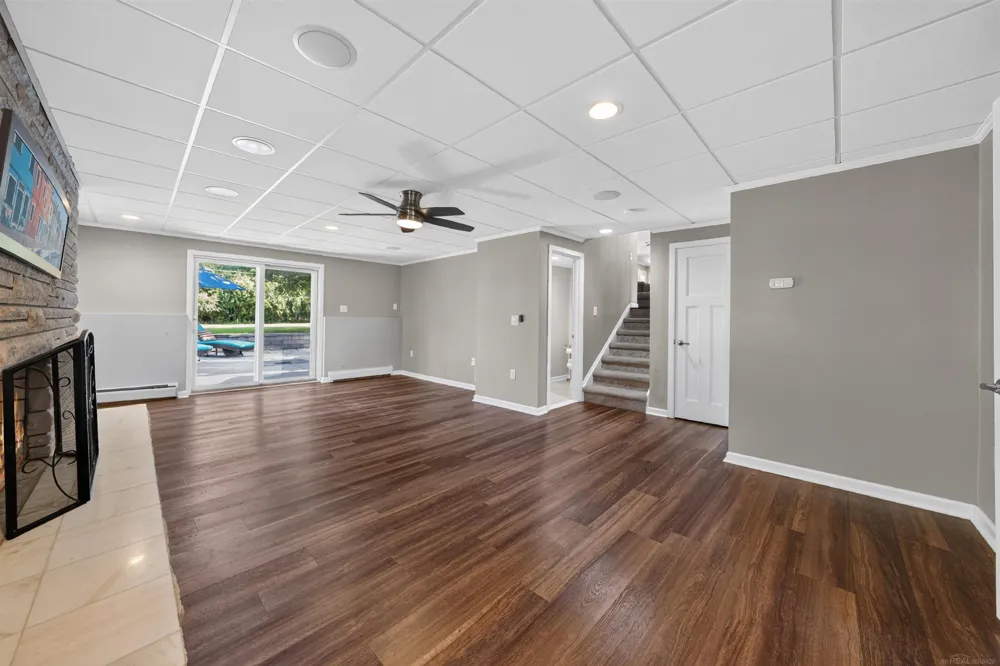 41306 Llewelyn Court Northville City, MI 48167