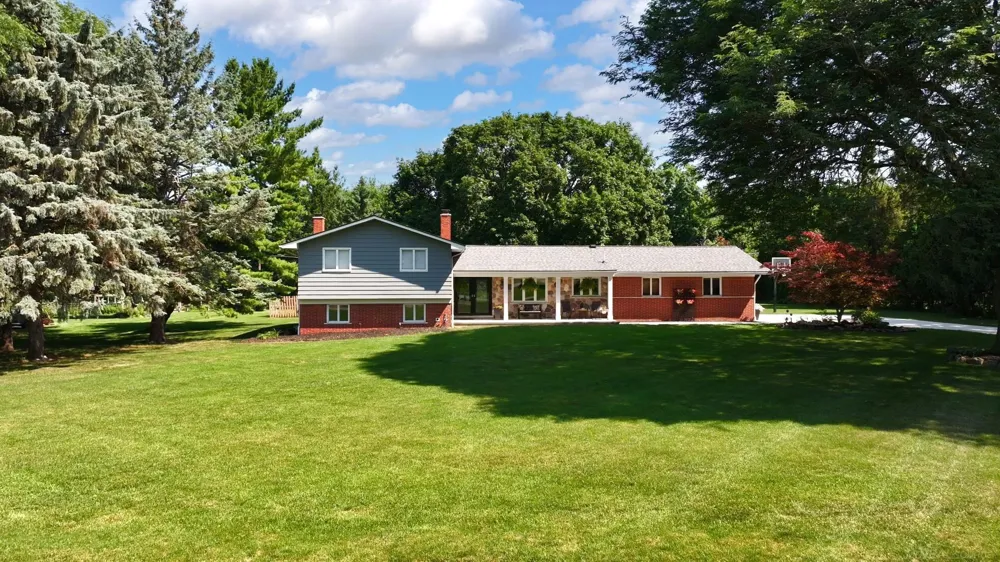 41306 Llewelyn Court Northville City, MI 48167