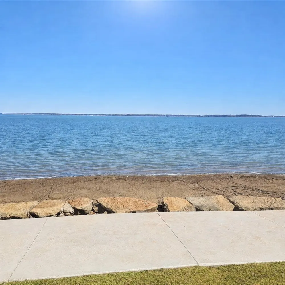 196 Johnston Lane Runaway Bay, TX 76426