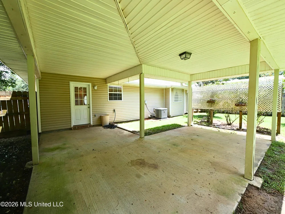 1078 Lilinoe Way Diamondhead, MS 39525