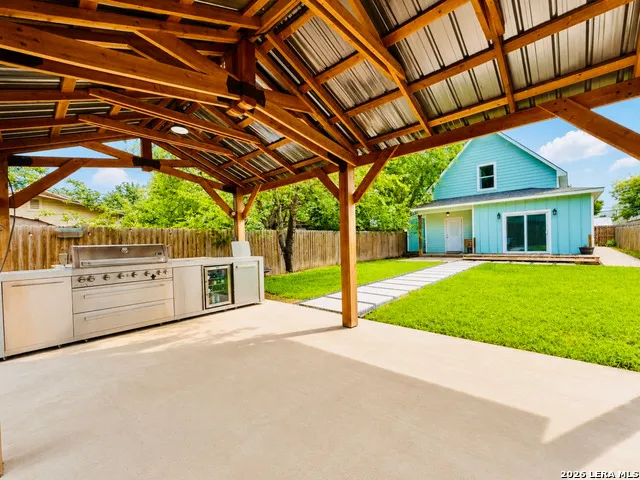 623 Saint Charles San Antonio, TX 78202