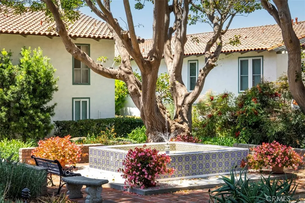 2648 State Street #25 Santa Barbara, CA 93105