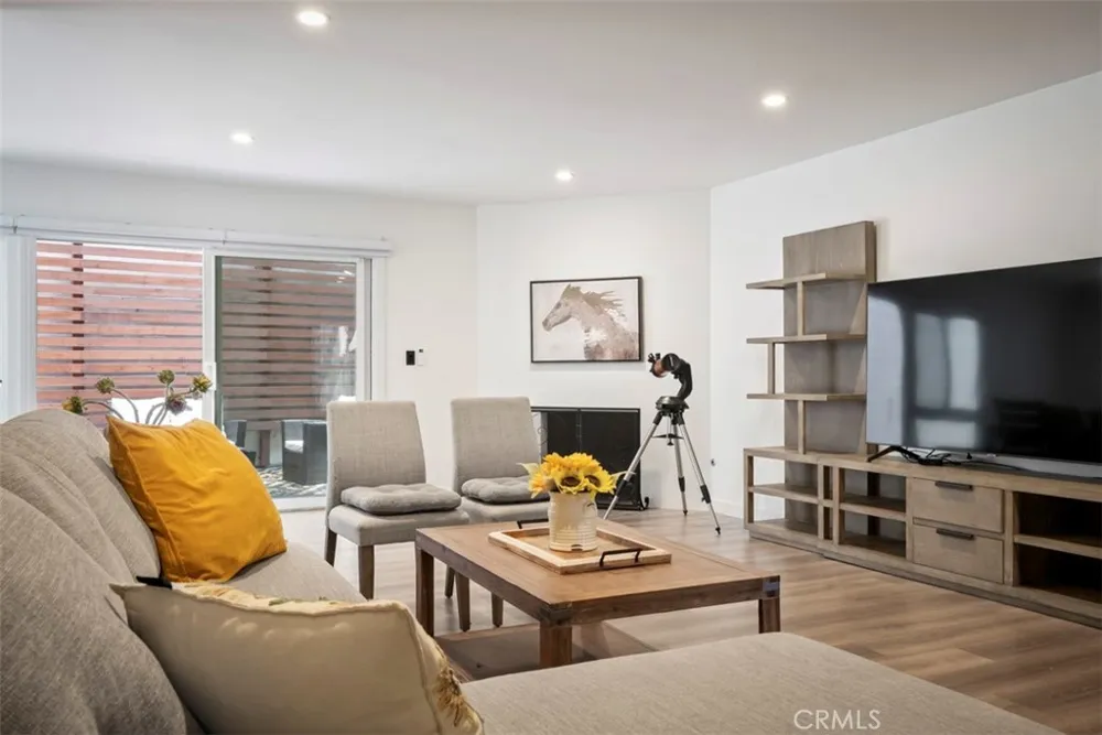 2648 State Street #25 Santa Barbara, CA 93105