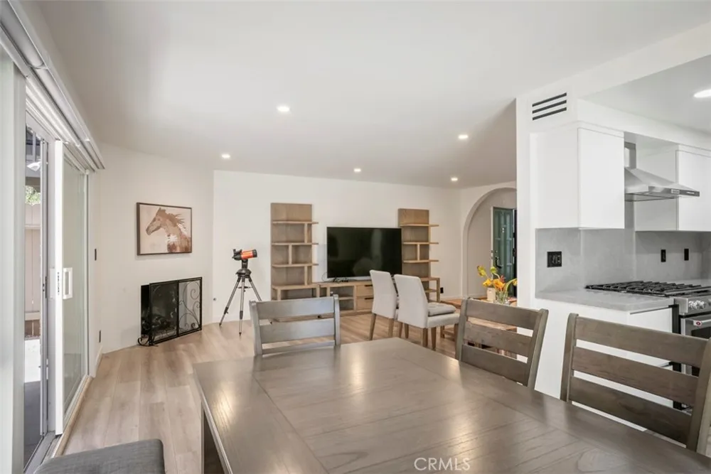 2648 State Street #25 Santa Barbara, CA 93105