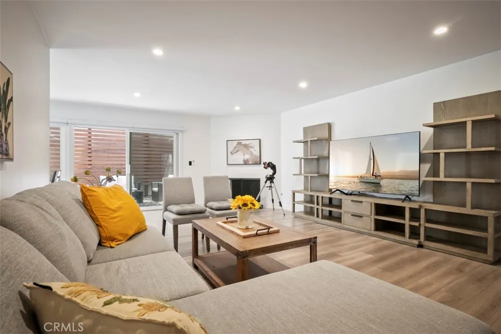 2648 State Street #25 Santa Barbara, CA 93105