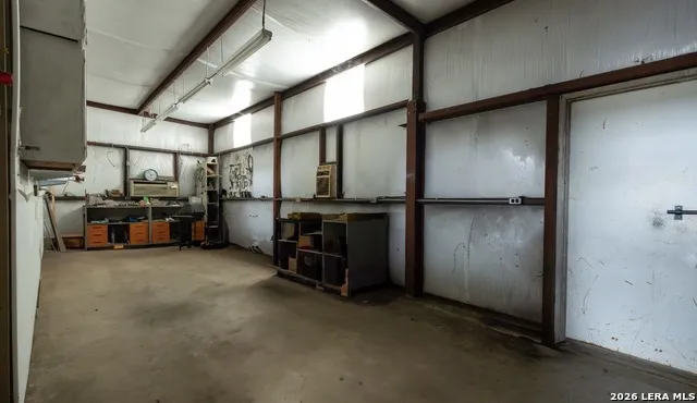 120 Vagabond Marion, TX 78124