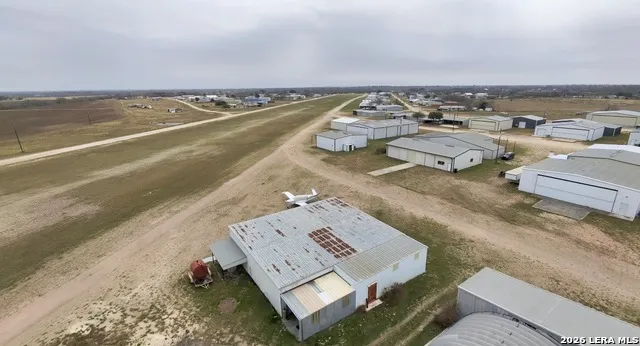 120 Vagabond Marion, TX 78124