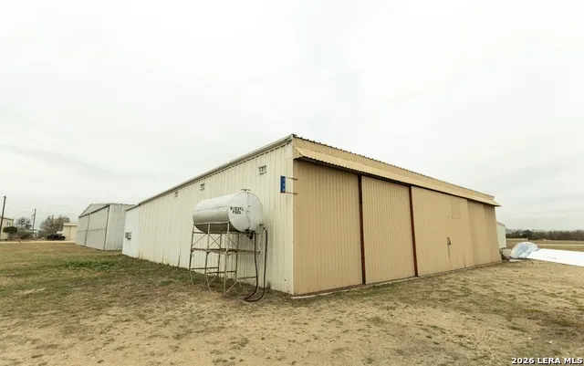120 Vagabond Marion, TX 78124