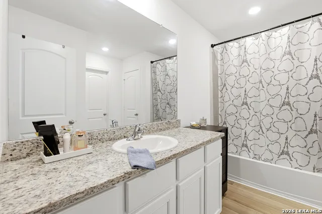 15311 Nest Jct Von Ormy, TX 78073