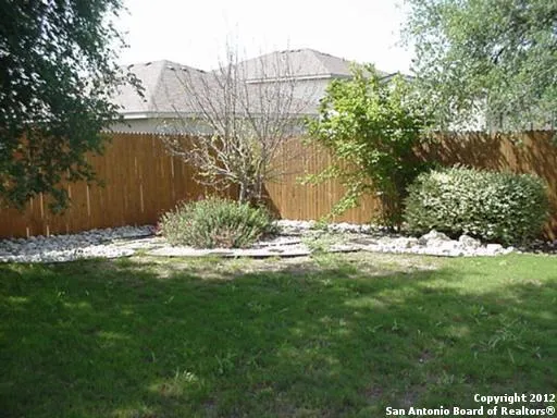 8912 SCARLET CRK Universal City, TX 78148