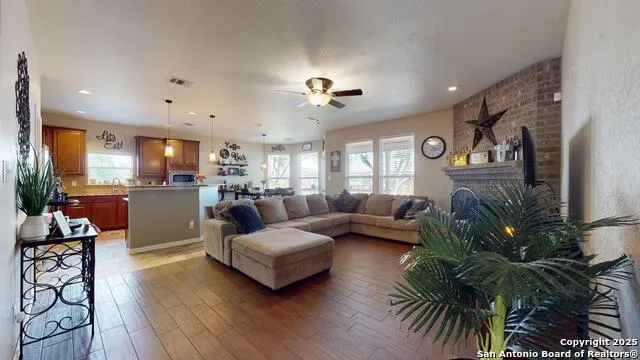 522 BALTUSTROL DR Cibolo, TX 78108